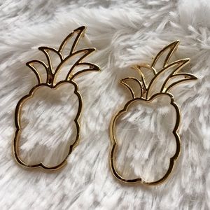 Gold pineapple earrings